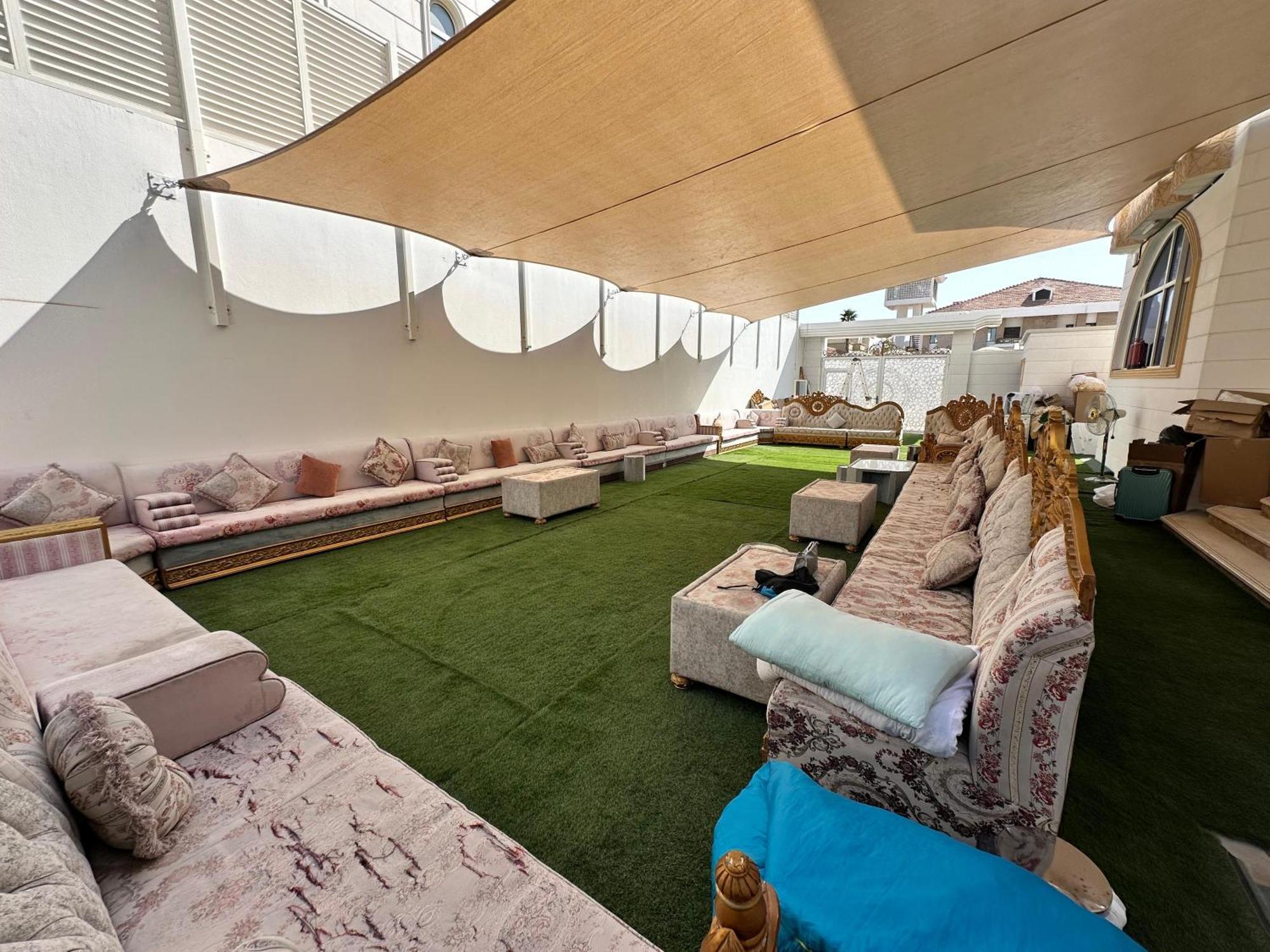 International Abu-Dhabi Hostel Villa Abu Dhabi Eksteriør billede