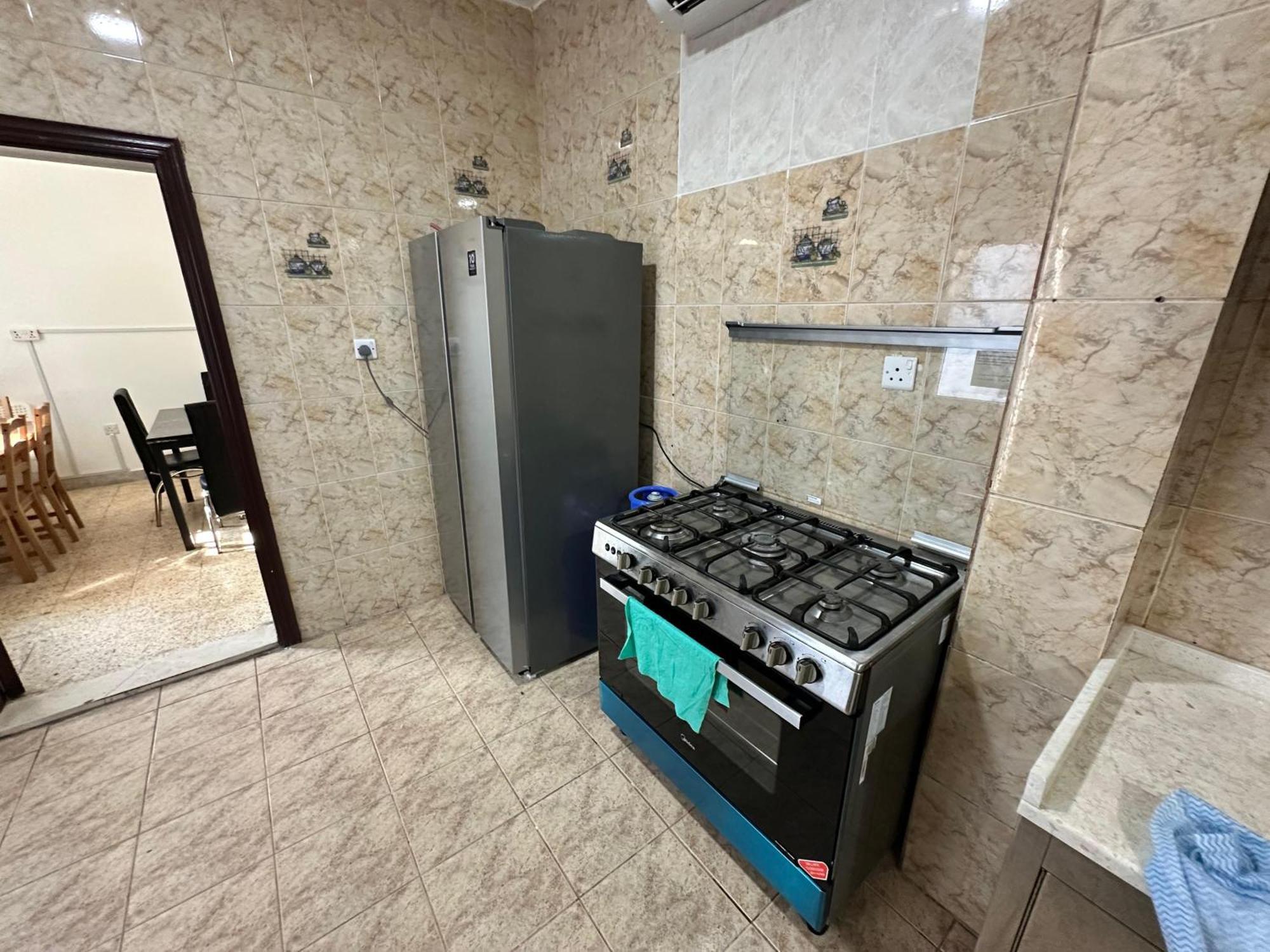 International Abu-Dhabi Hostel Villa Abu Dhabi Eksteriør billede
