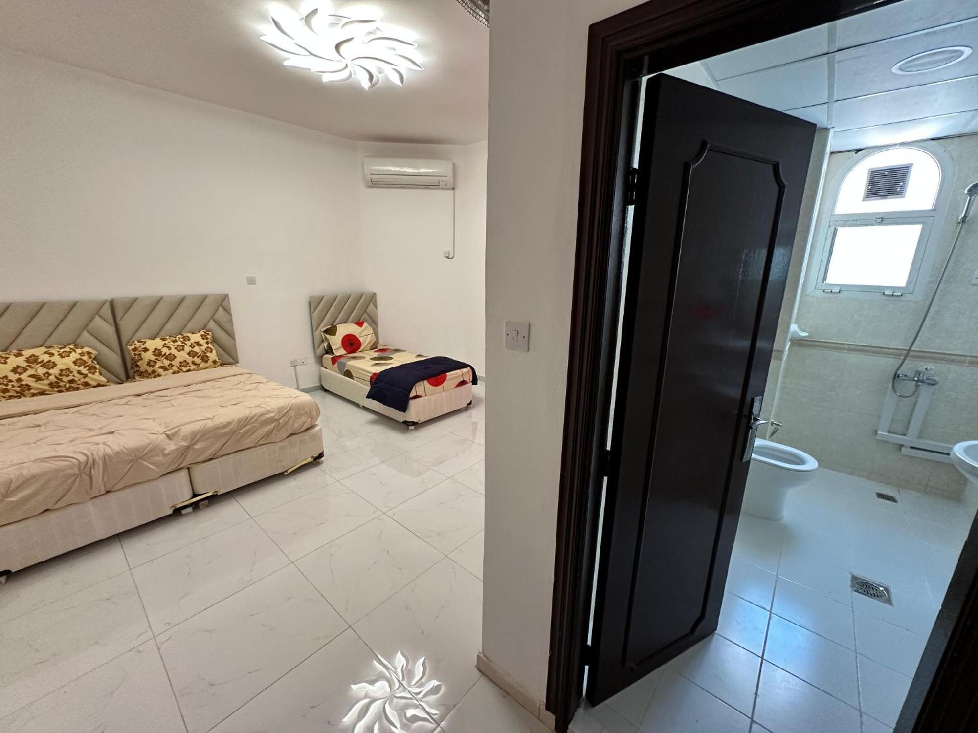 International Abu-Dhabi Hostel Villa Abu Dhabi Eksteriør billede