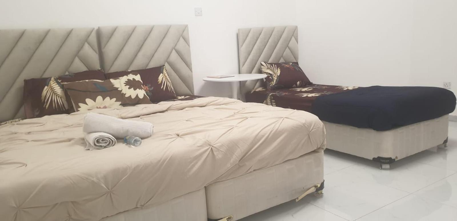International Abu-Dhabi Hostel Villa Abu Dhabi Eksteriør billede