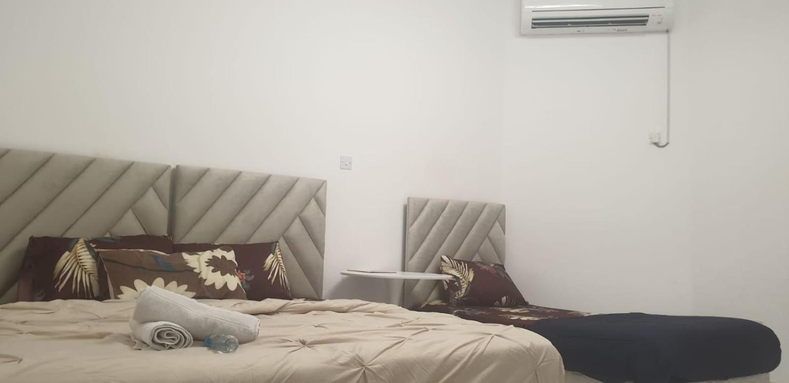 International Abu-Dhabi Hostel Villa Abu Dhabi Eksteriør billede